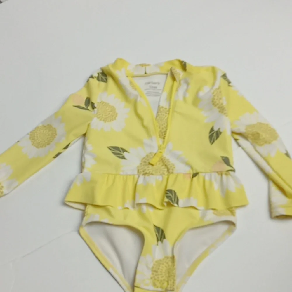 Carters (12mon) - Picture 1 of 4